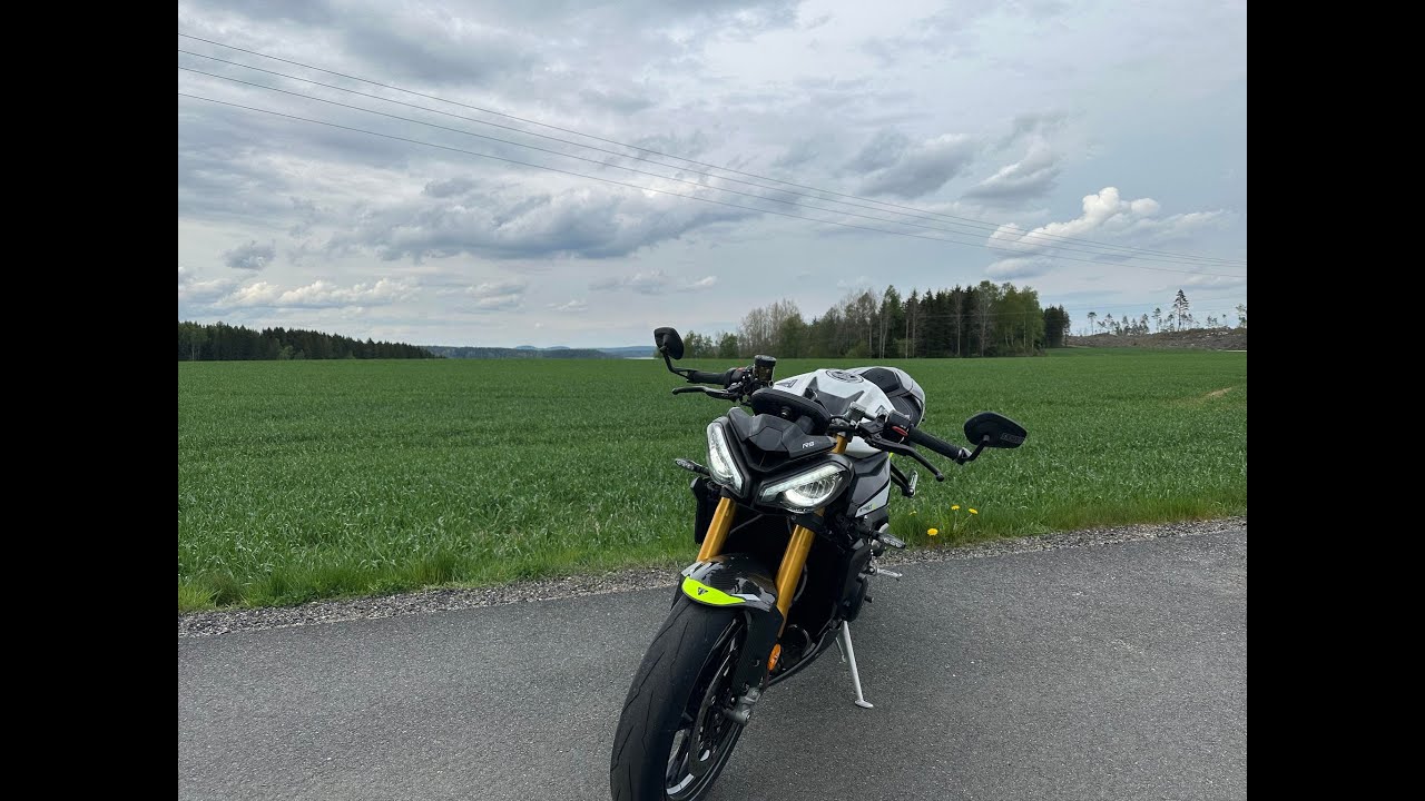 We tested the New Triumph Street triple Moto2 edition