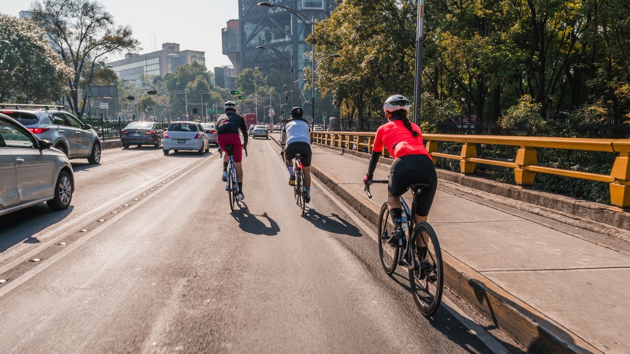 El Bici Gallo rodando en vias principales CDMX