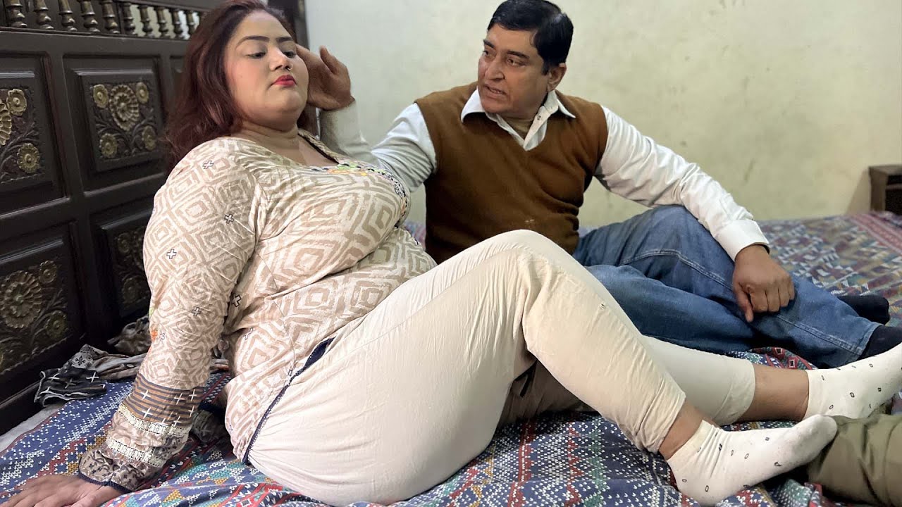 College Teacher Aur Be-Qabu Taxi Driver 😲 | Hindi Short Film 2026 | Taxi Driver Romantic Love Story