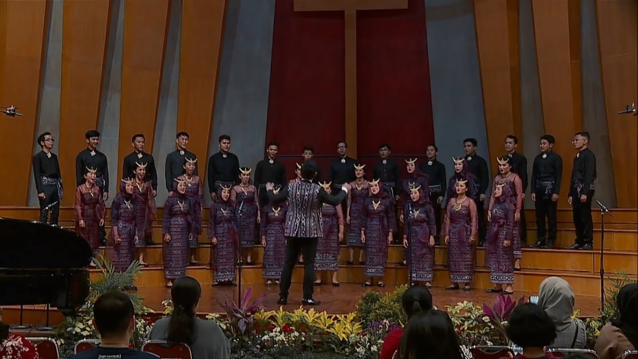 D’Voice Sekolah Vokasi IPB Student Choir - Aritz Adarrean / Katalin -Julen Ezkurra (PICF 2019)