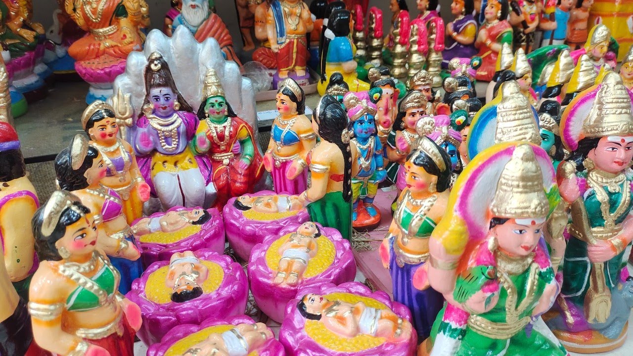 மதுரை மீனாட்சி அம்மன் கோவில்ல இருக்கிற கொலு பொம்மைகள் அனைத்தும் |மதுரை புதுமண்டபம் பக்கத்துல இருக்கு