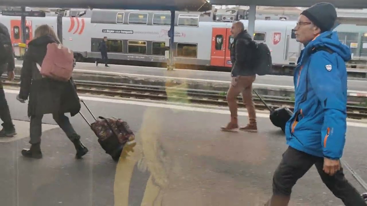 arrivé et départ de Bordeaux à bord du tgv inoui 8574