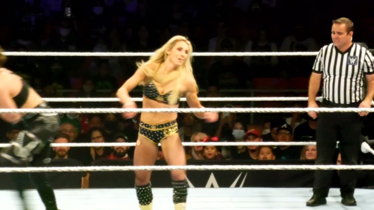 Charlotte Flair (c) vs Rhea Ripley vs Sasha Banks vs Bianca Belair pt.3 | WWE El Paso 10/17/21