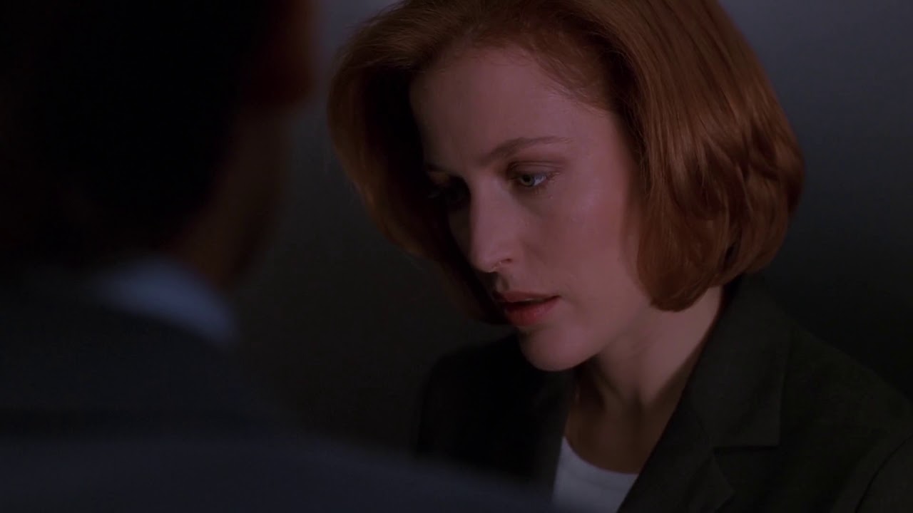 The X-Files - Mulder tells Scully she is barren [8x13 - Per Manum]