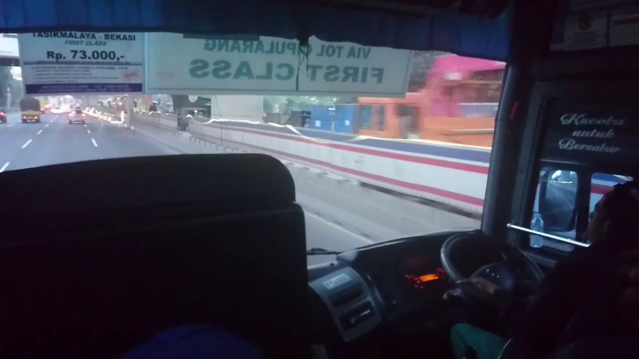 Trip report, Bekasi menuju Tasikmalaya dengan bus BUDIMAN FIRST CLASS 3E178