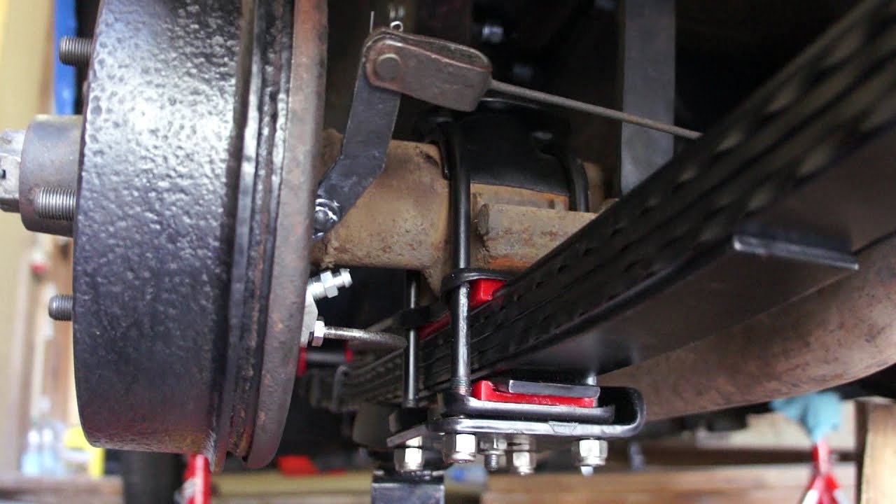 1968 MGC Rear Suspension Disassembly
