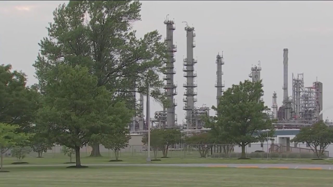 Residents push for accountability after gas leak at Delaware refinery