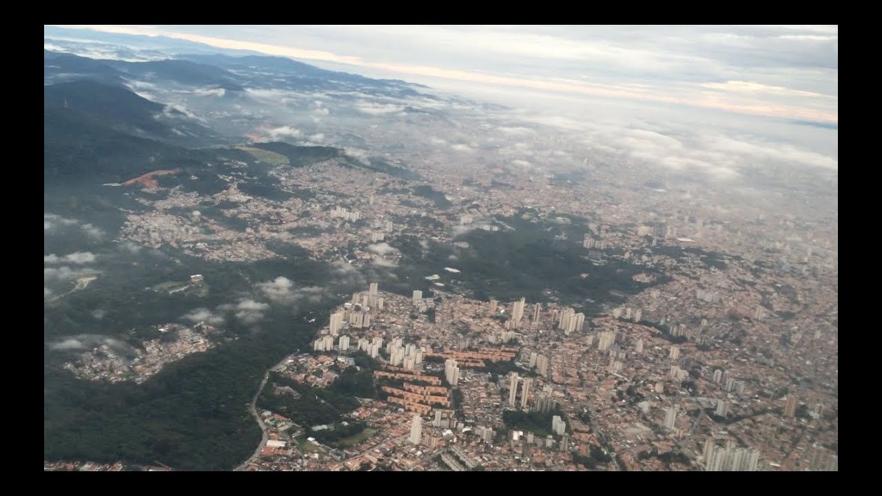 Pousando no Aeroporto de Guarulhos - São Paulo, Brasil (03/14/2015)