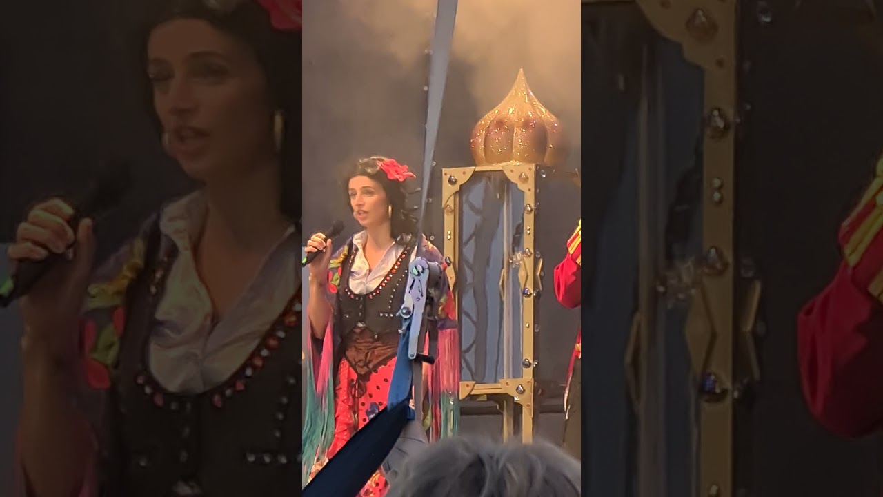 KULTURA POD HVĚZDAMI - Zámek Kačina / Krev toulavá