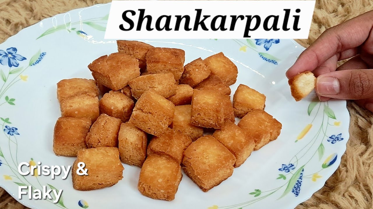 Crispy Shankarpali Recipe | Perfect Sweet Shakarpara | Easy Tea Time Snack | Savi Ruchi Kitchen 