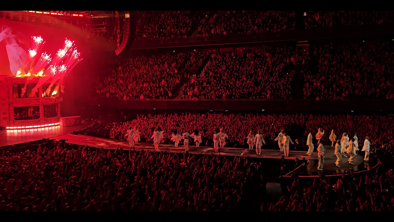 Lady Gaga - Bad Romance - The Mayhem Ball Tour - Amsterdam - Netherlands - 4k