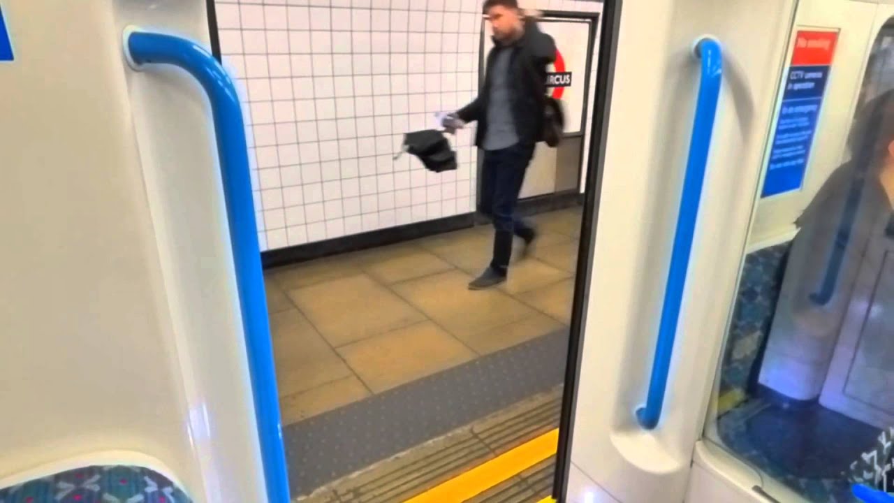 Victoria line announcements