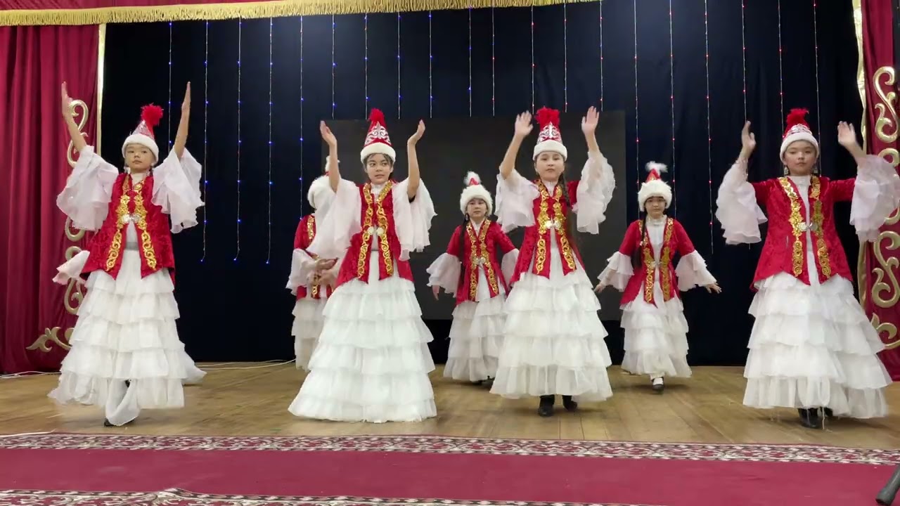 Халық биі және халықтық стильдегі би - 