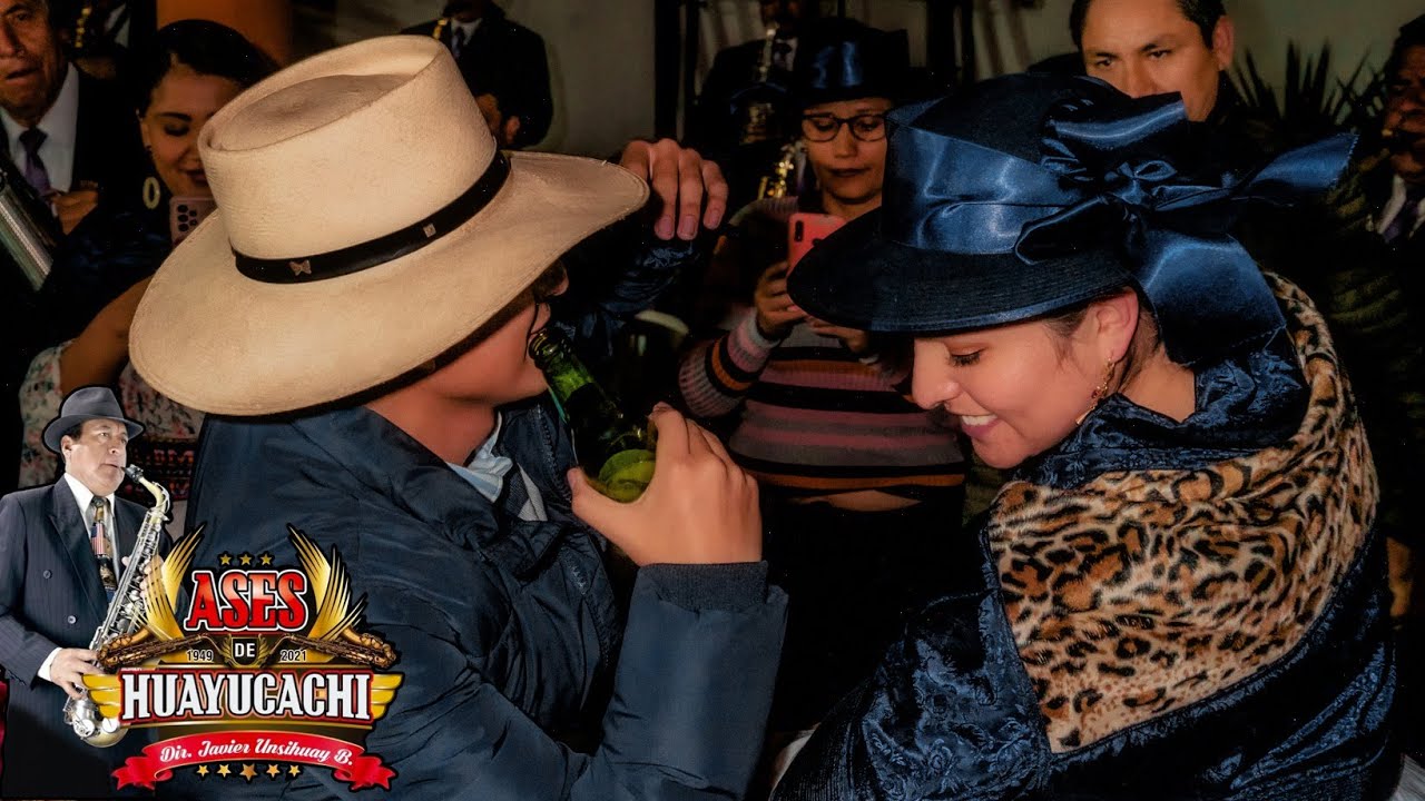 Ases de Huayucachi Huaynos del recuerdo, Huaylarsh y Mix Santiagos en cumpleaños de Gloria Unsihuay