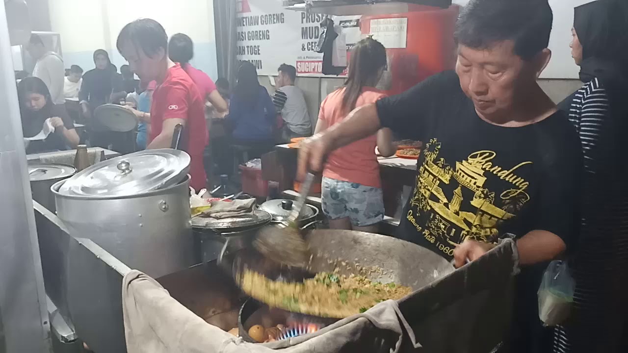 Ayong 999 Jalan Gajah Mada Pontianak