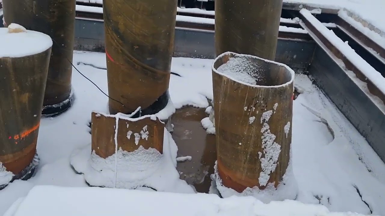 Sukellustyönä tärkeä työvaihe siltaurakassa käynnissä
