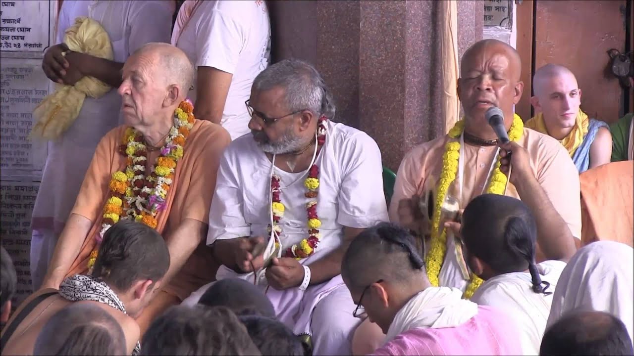 HG Agnidev Prabhu sings Gauranga Bolite Habe