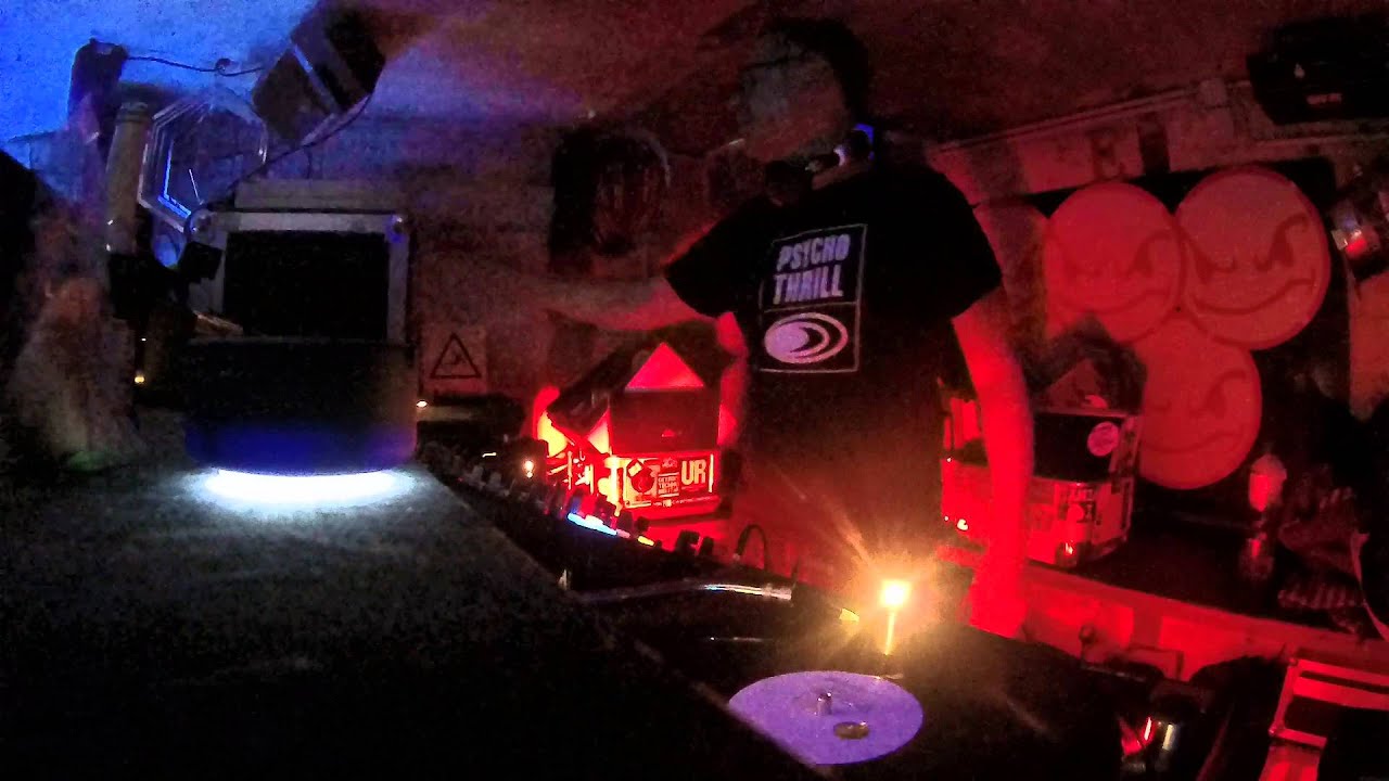 Claus Bachor@Psychothrill BNKR Cologne NYE (1/3)