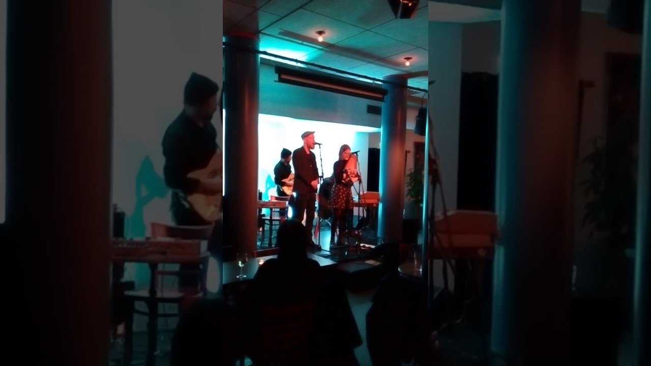 Liljor - H&ouml;stl&ouml;ven gl&ouml;da (live in Helsinki)