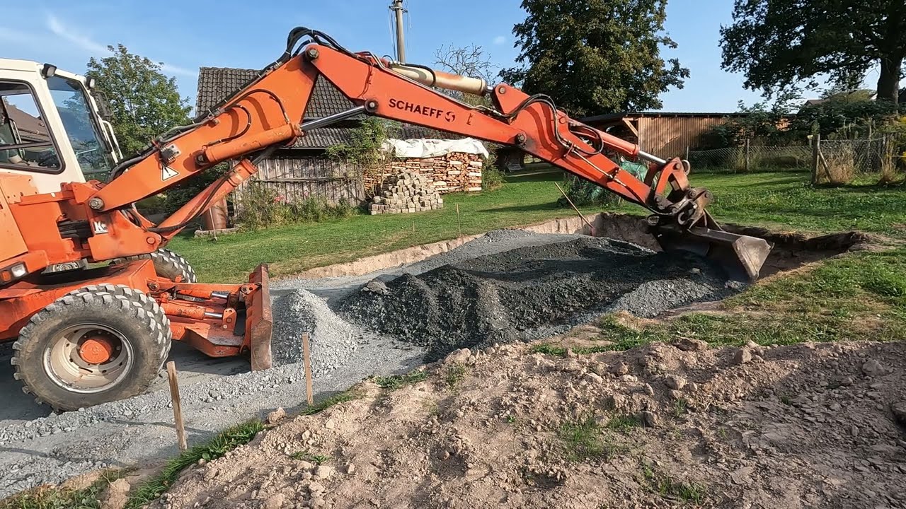 Der nächste Abschnitt vom Weg wird fertig | Hanomag 44D und Schaeff HML 41