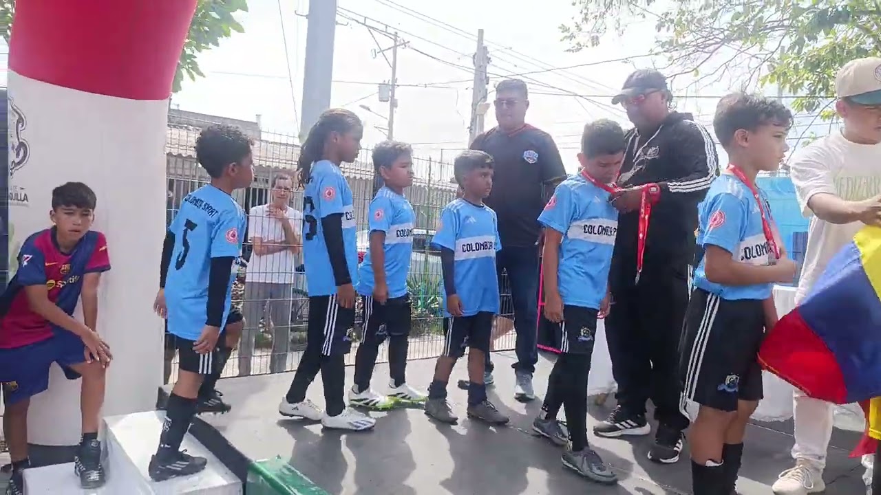 Subcampeones, para un grupo que se reconoció en la cancha, es un gran inicio.. ❤️🎊⚽🥳😍💯. Felicidades
