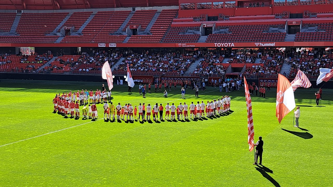 L'entrée des joueurs pour le jubilé de rudy mater à #valenciennes #vafc #football