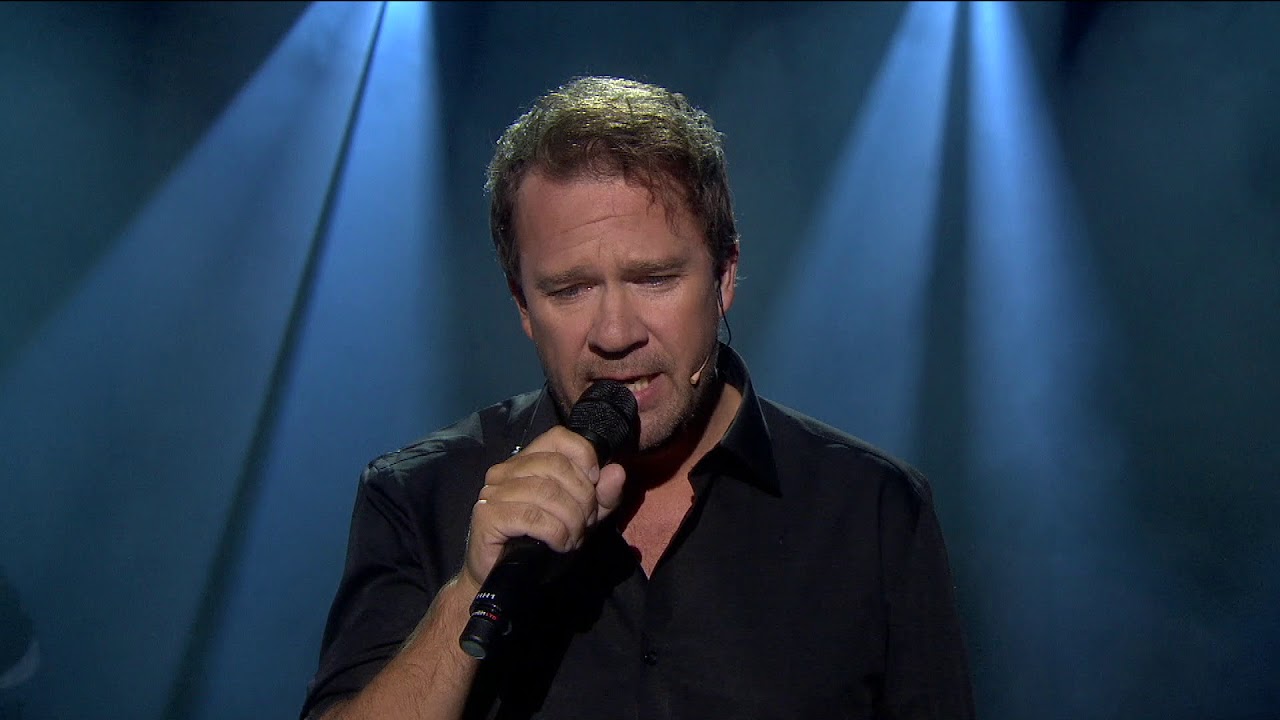 Bjarte Hjelmeland hyller Kari Bremnes med Nytt imellom oss på Rockheim Hall of Fame 2018