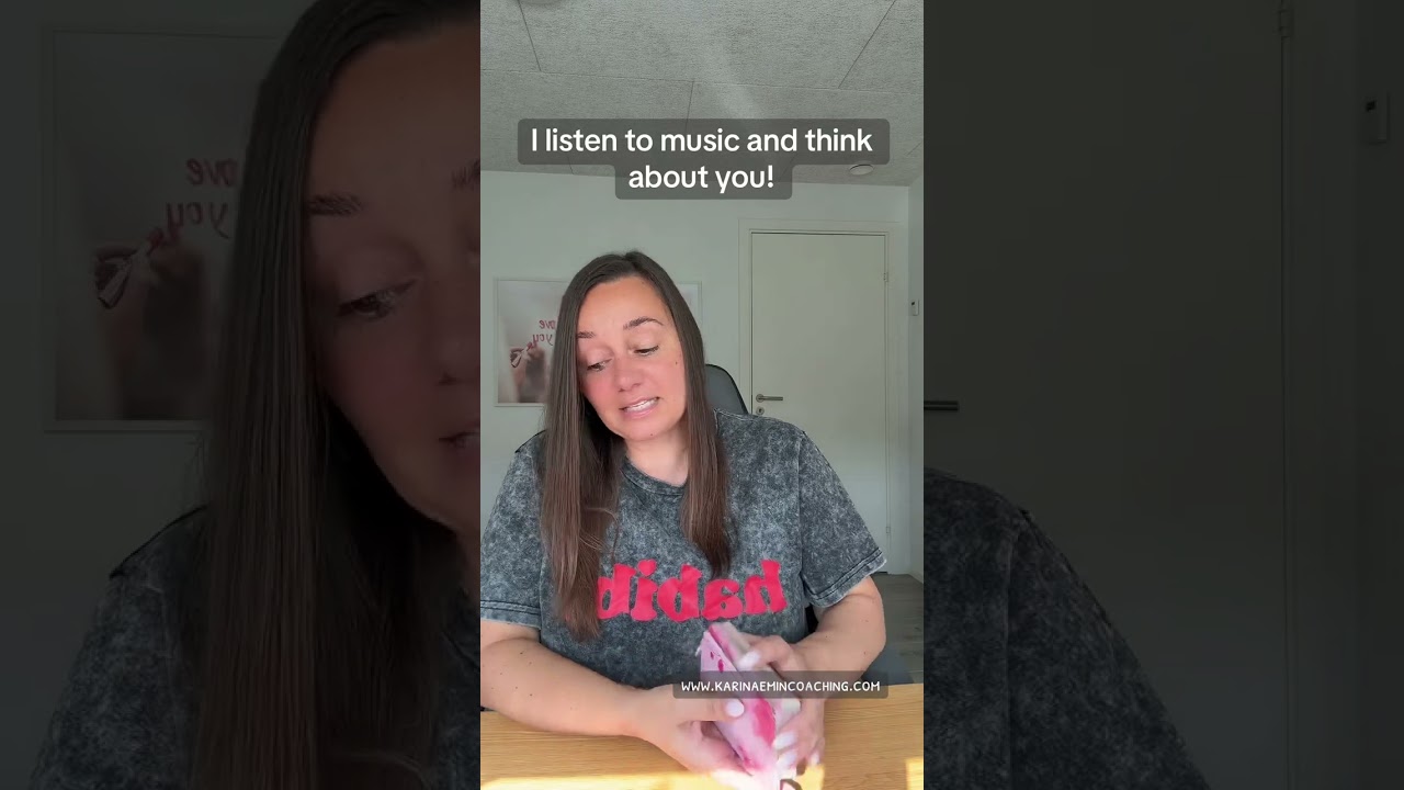 Я слушаю музыку и думаю о тебе 🎶❤️