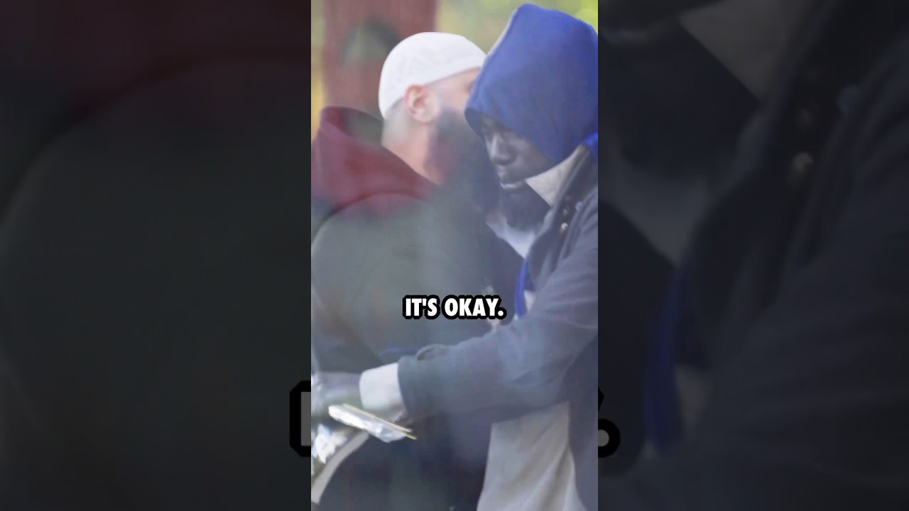 Homeless man shows HONESTY towards a Muslim *EMOTIONAL*