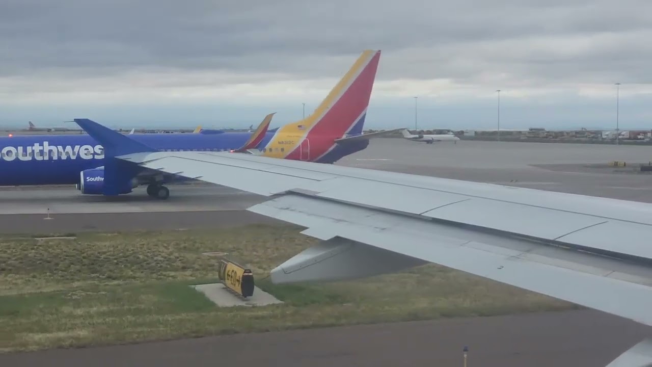 DENVER | AIRBUS A319 | TAKE OFF