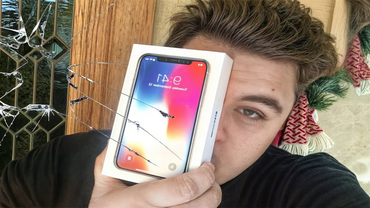 Самые смешные неудачные распаковки iPhone 11 и забавные моменты 3