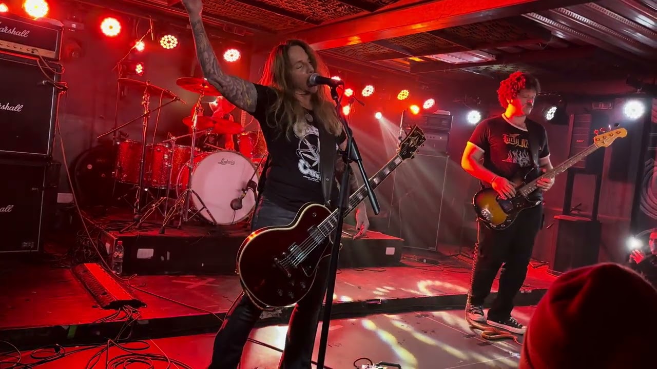 Acid King - Lead Paint + Teen Dusthead - Live in Santiago, Chile September 7 2023