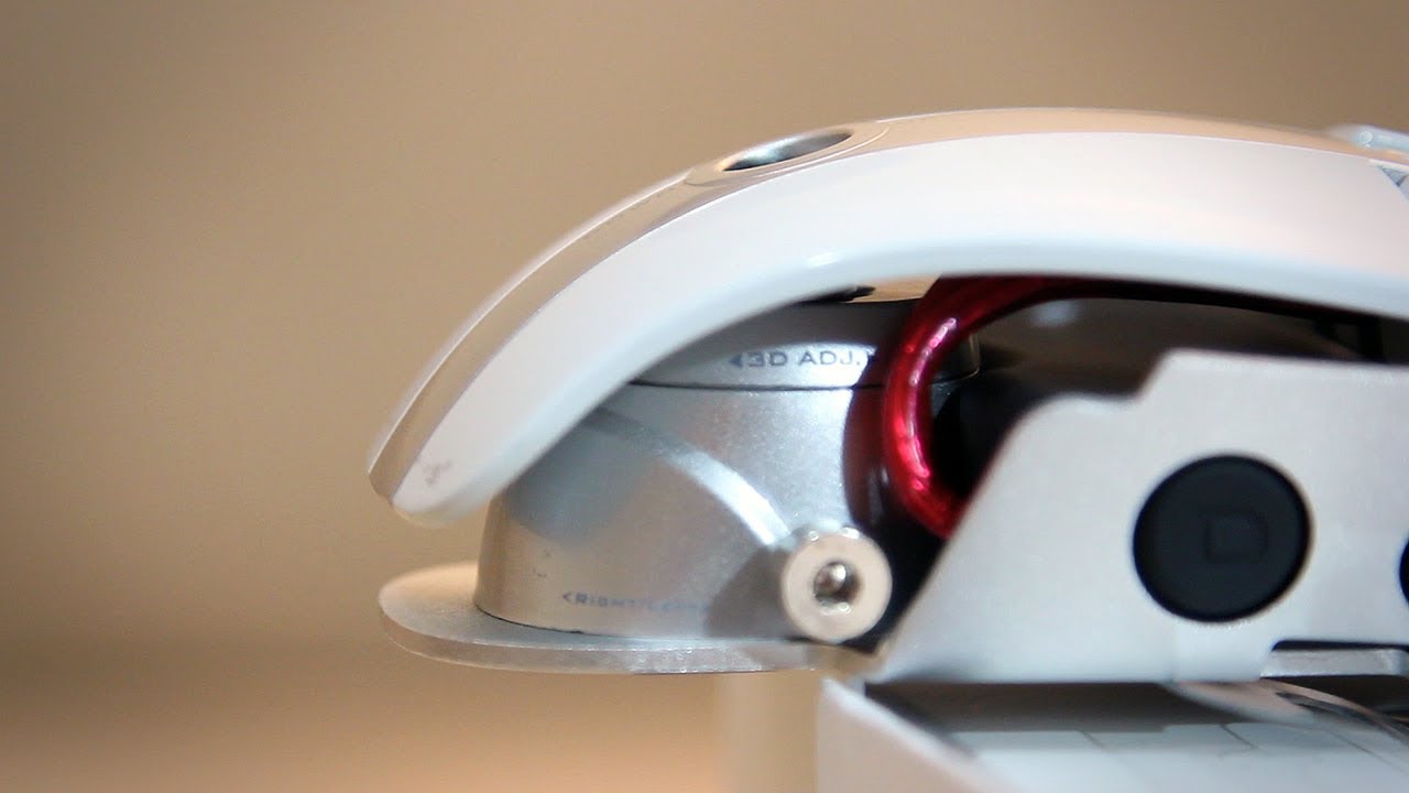BMW Inspired Level 10 M Mouse by Thermaltake