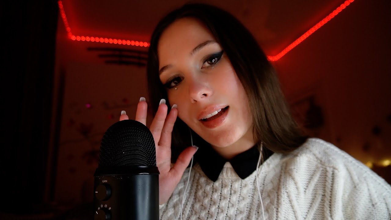 ASMR - VOS BRUITS DE BOUCHE PR&Eacute;F&Eacute;R&Eacute;S (intense mouth sounds)