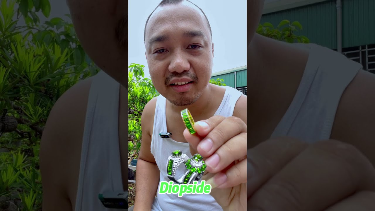Đơn giản nhưng nổi bật với nhẫn Baget Diopsite| Lộc Tạp Ho&aacute;