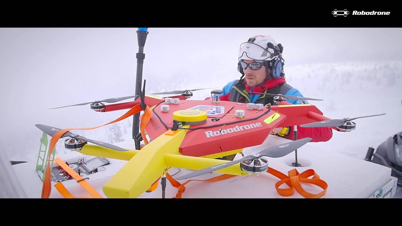 Mountain Rescue best video - Drone saves lives after avalanche / Horská služba používá dron