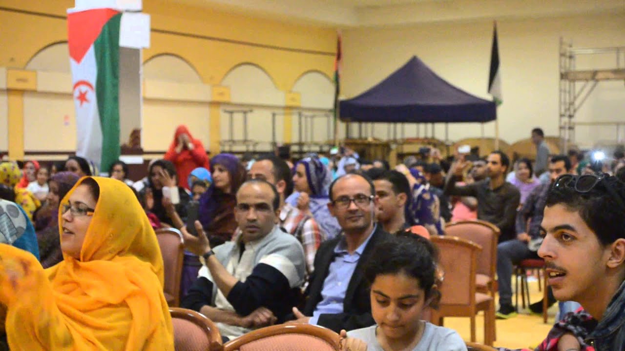 إحدى الأغاني الثورية التي تغنى بها الفنان المفيد خلال إحتفالات الجالية الصحراوية بفرنسا بذكرى 20 ماي