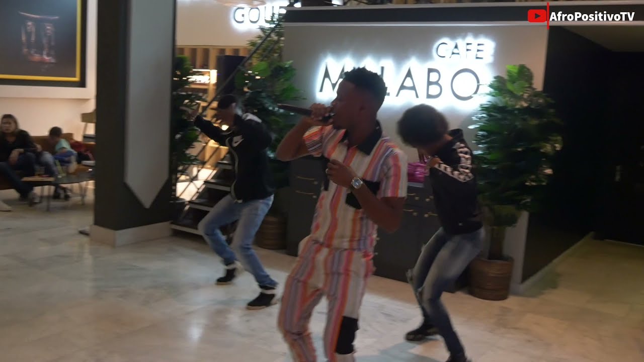 NICK MBA // ACTUACIÓN EN CAFÉ MALABO