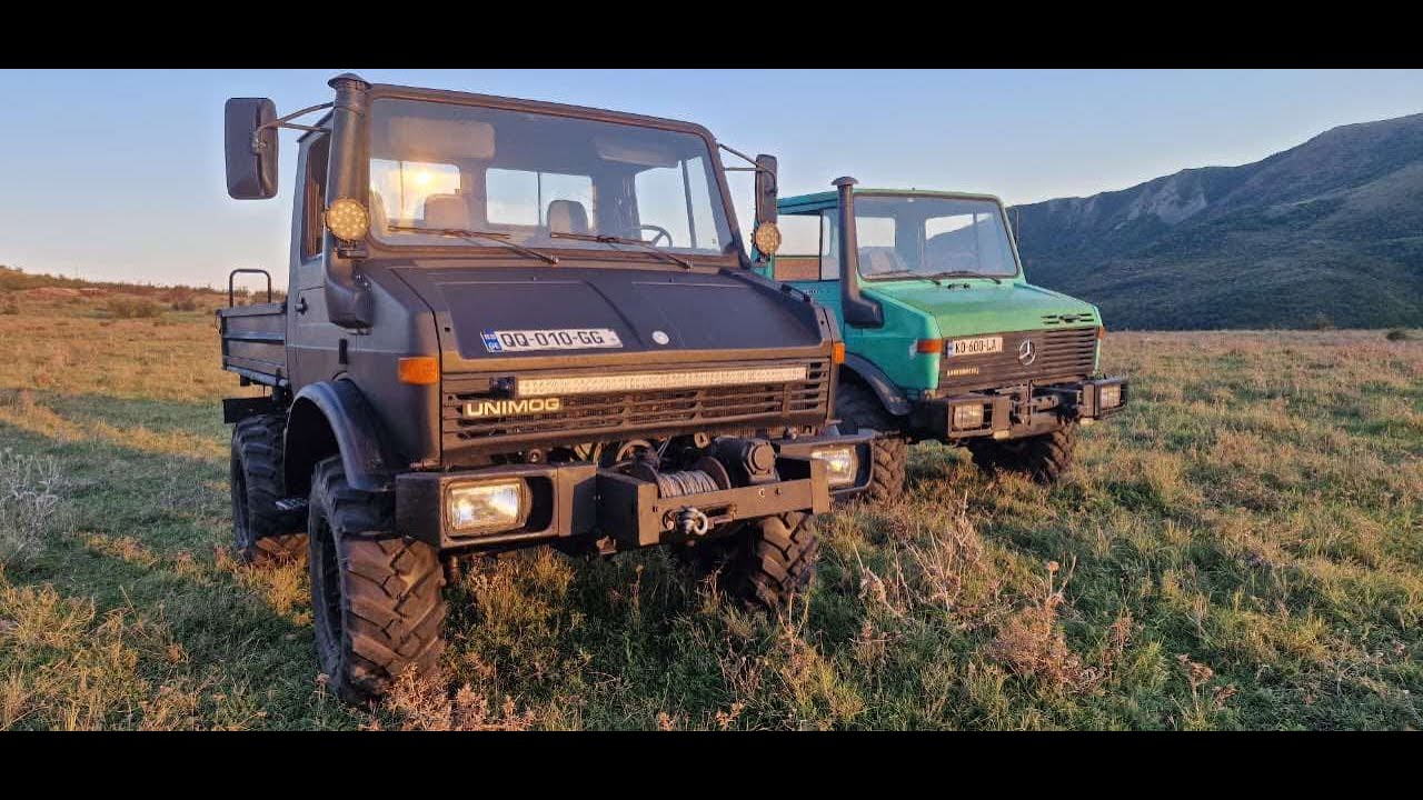 Mercedes Unimog U1000 and U1400