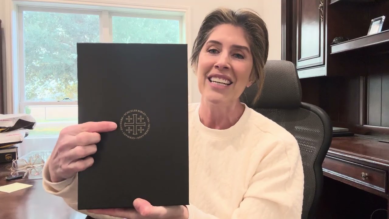 Unboxing The Schuyler Treveris ESV