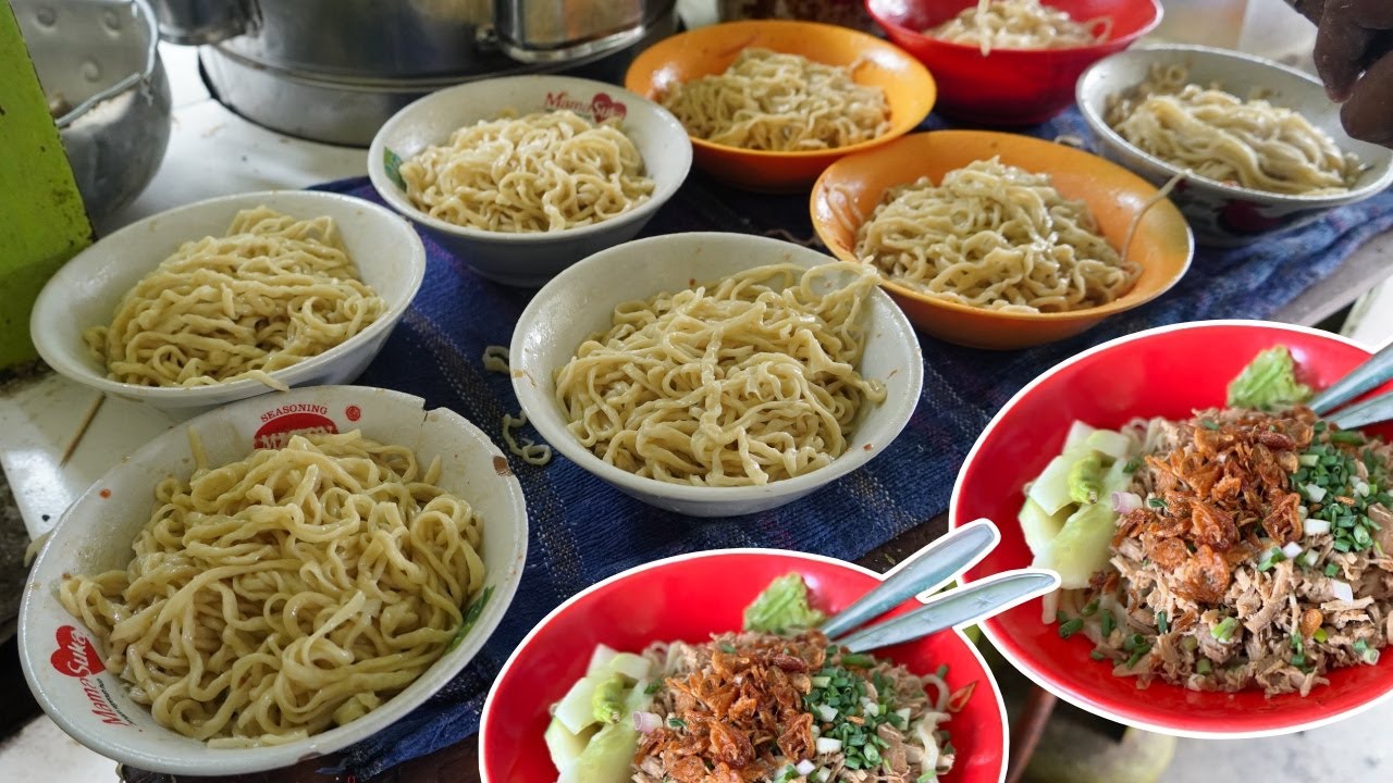PANGSIT MIE AYAM JAKARTA PAK ALEX KARANG MENJANGAN