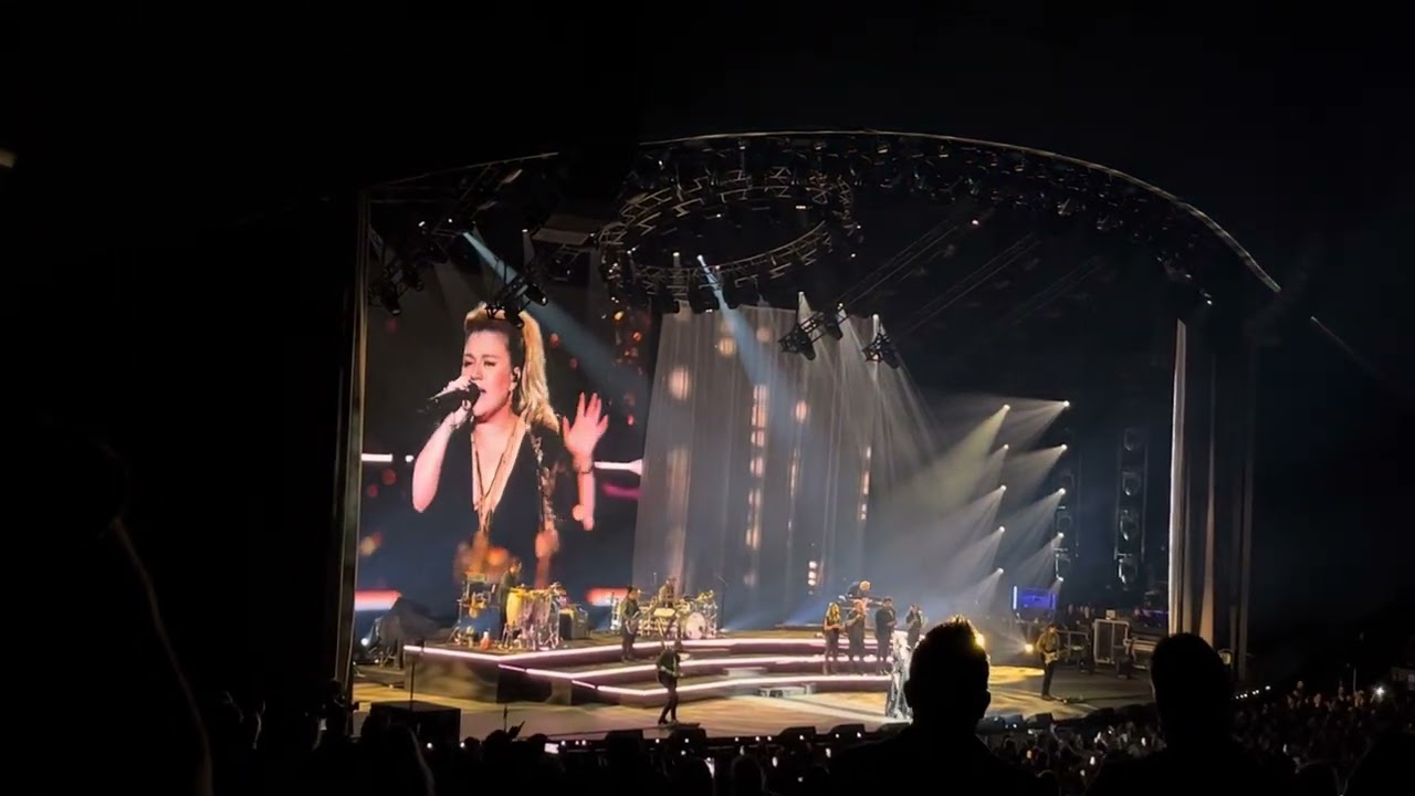 KELLY CLARKSON - I DON’T THINK ABOUT YOU (chemistry vegas 8/18/23)
