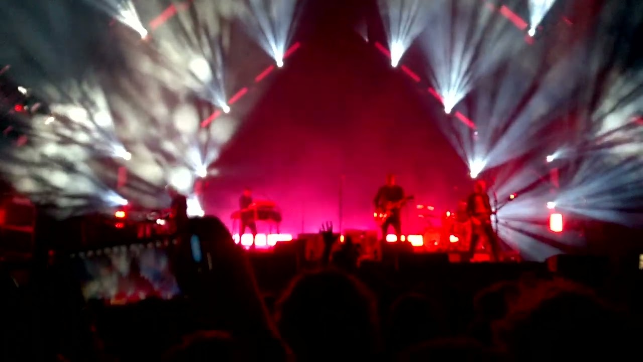 Queens Of The Stone Age Riot Fest Chicago Saturday 09/16/23