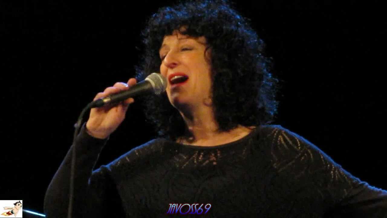 Julia Zenko - Con las alas del alma