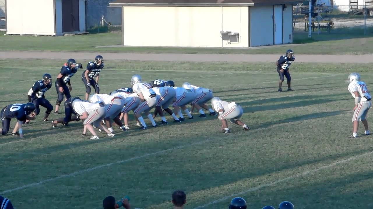 Travis FB 2010 Clements 117.AVI
