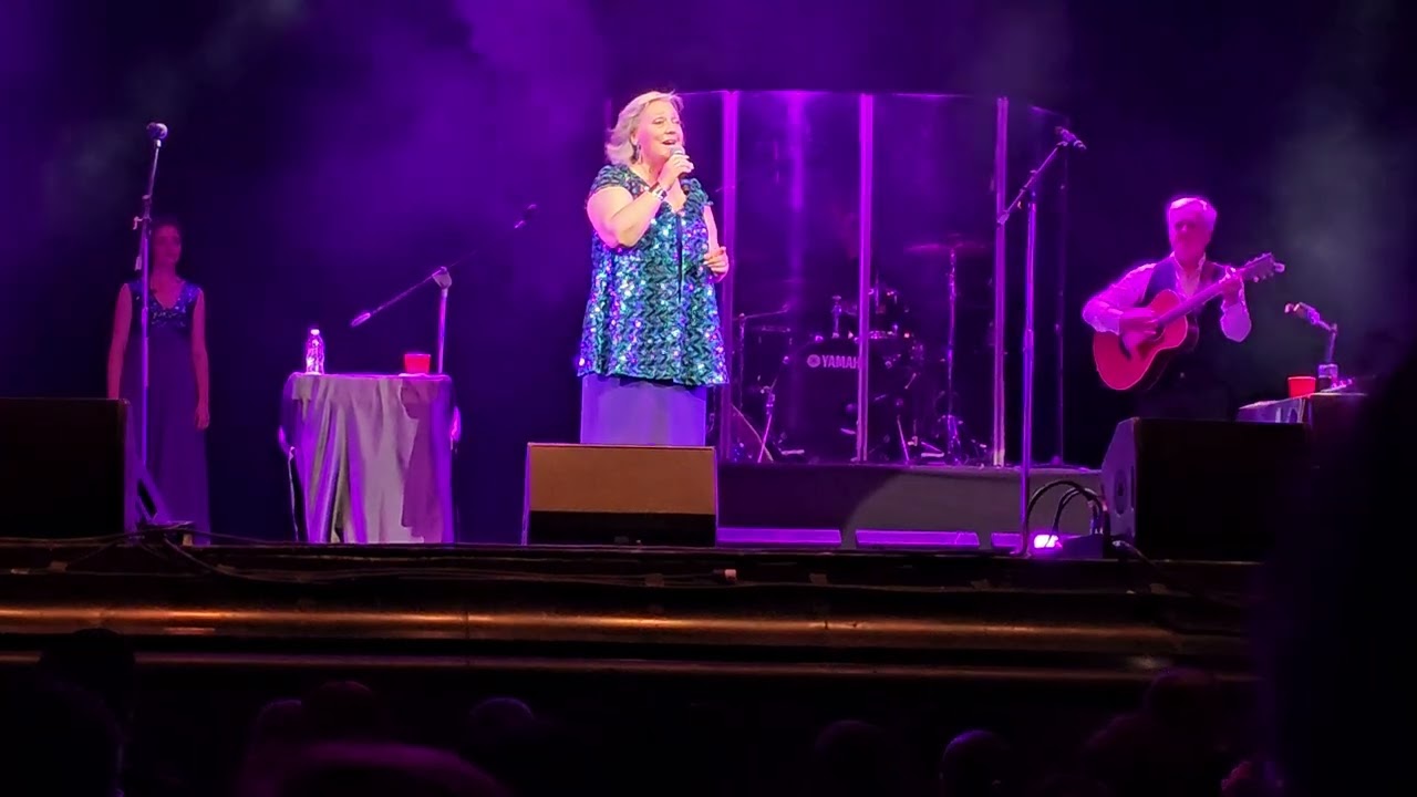 Estibaliz Uranga - Es más que amor Teatro Metropolitan (11 Mayo 2024)