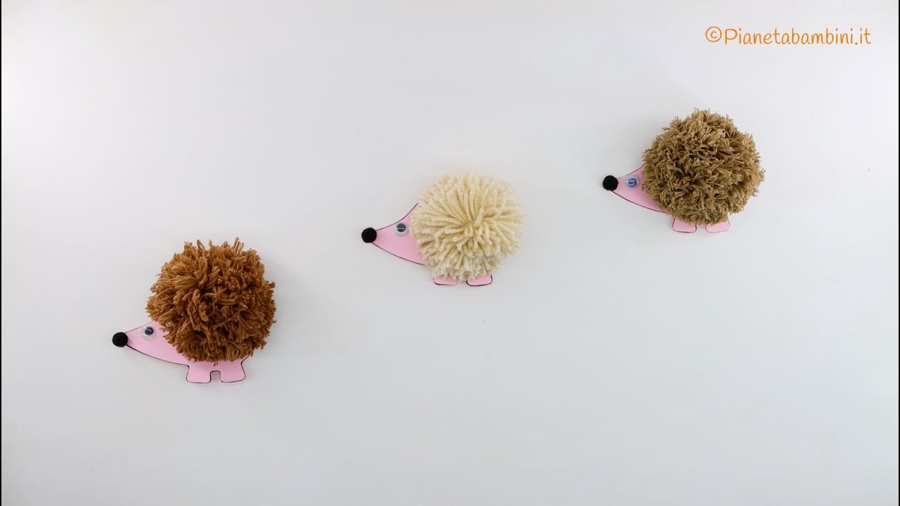 Поделка: Ёжики с шерстяными помпонами 🦔