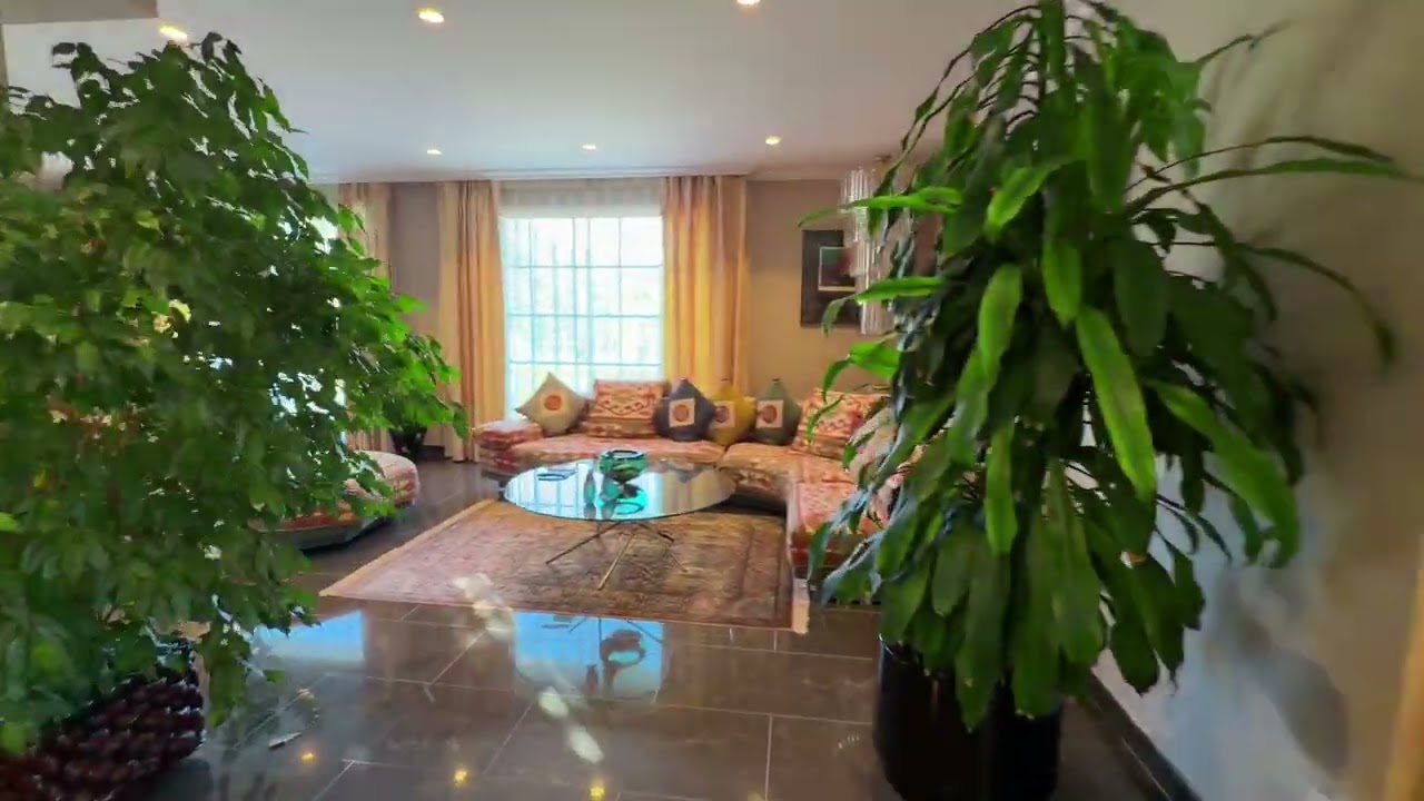 Una Casa con Jardín en Llaveneras