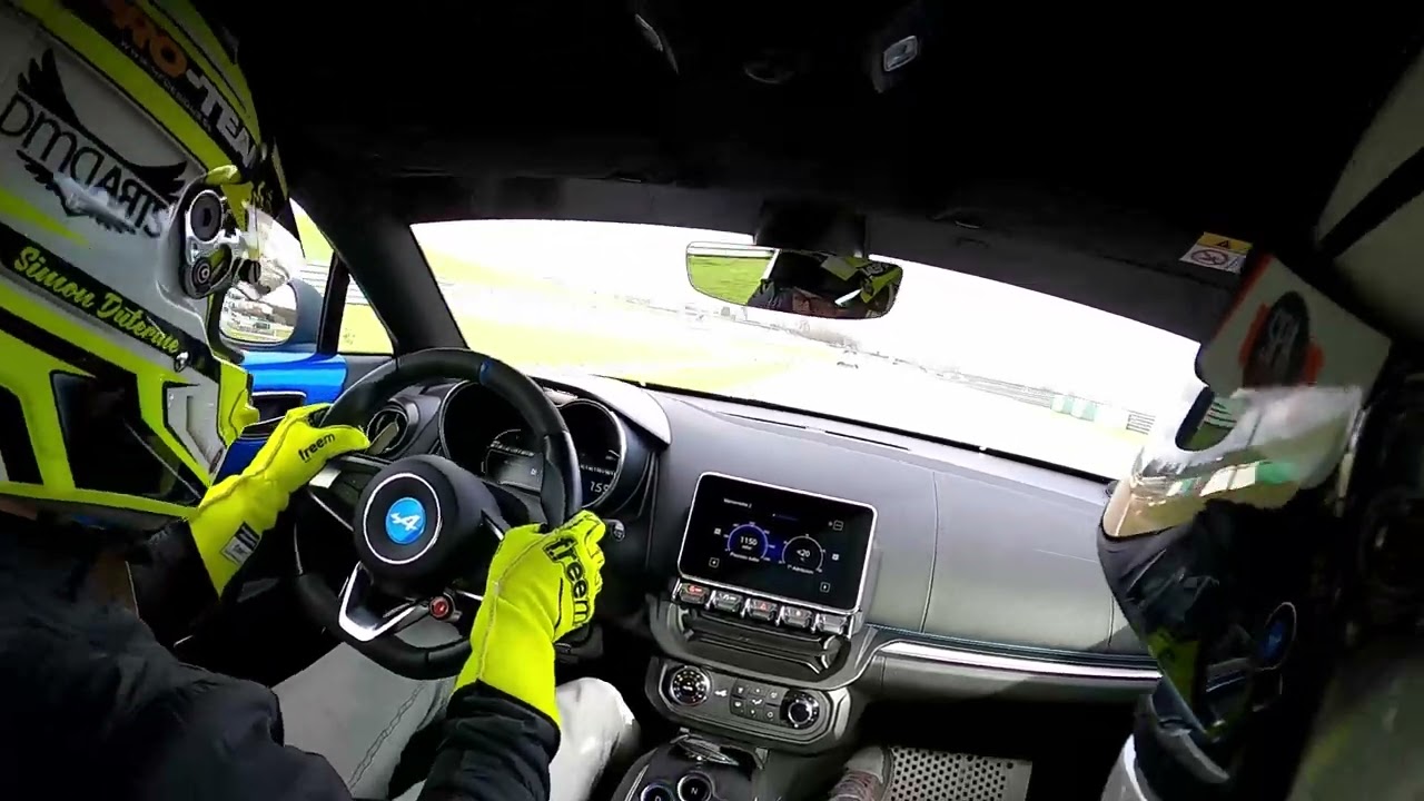 Baptême en Alpine A110 sur le circuit de Mettet