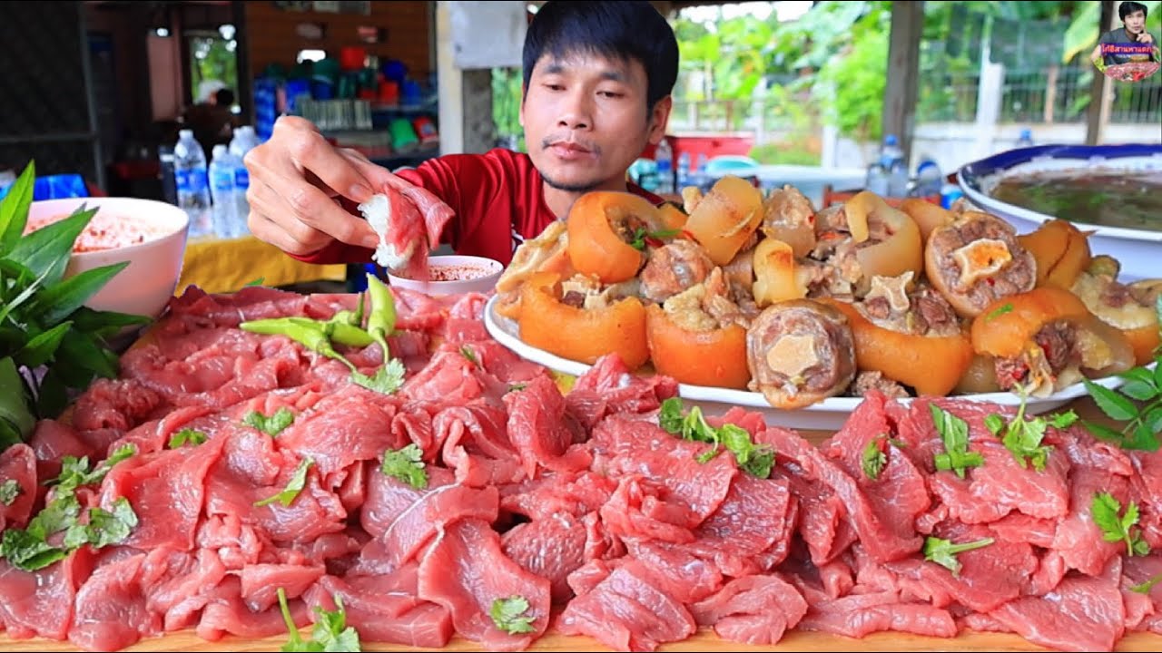 จุ๊เนื้อสดซุปหางวัวจิ้มแจ่วขมแกล้มผักสดแซ่บคักขนาดครับพี่น้องMUKBANG EATING SHOW#โก้อีสานพาแดก 